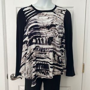 Like new Simply Vera Vera Wang raglan long sleeve top